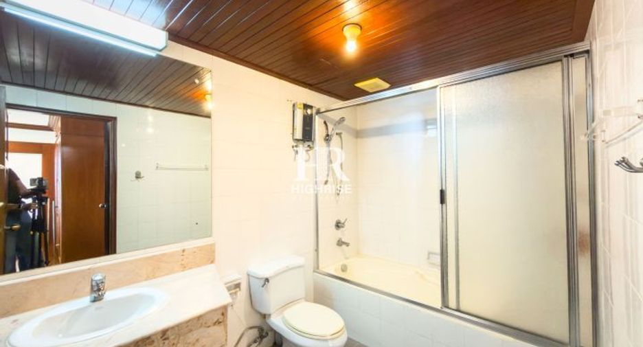 For sale 3 bedrooms condo in North Pattaya, Pattaya