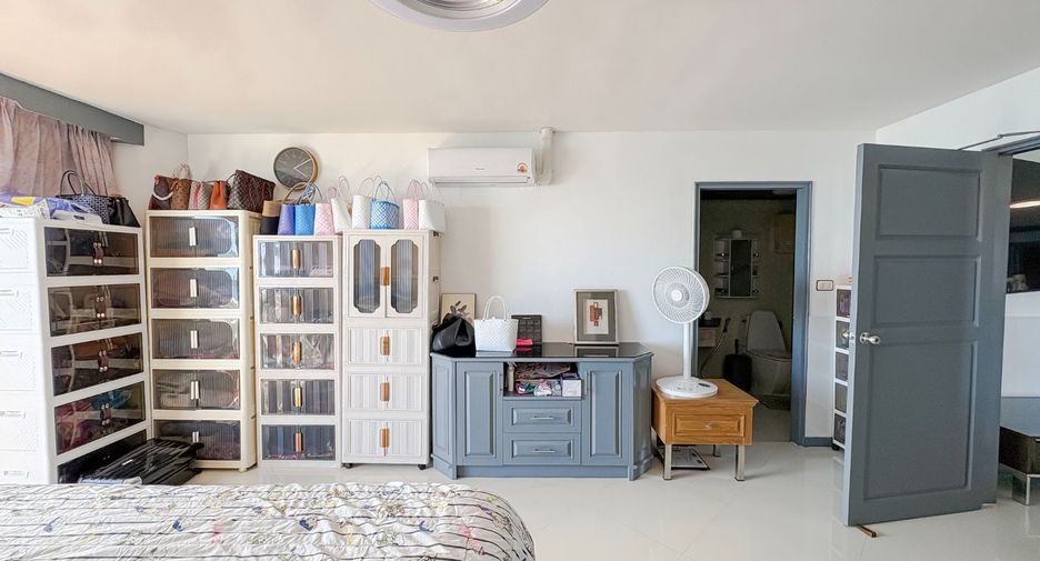 For sale 2 bedrooms condo in North Pattaya, Pattaya