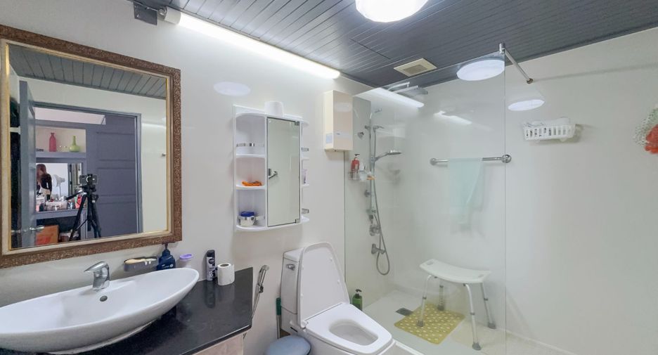 For sale 2 bedrooms condo in North Pattaya, Pattaya