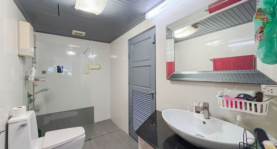 For sale 2 bedrooms condo in North Pattaya, Pattaya