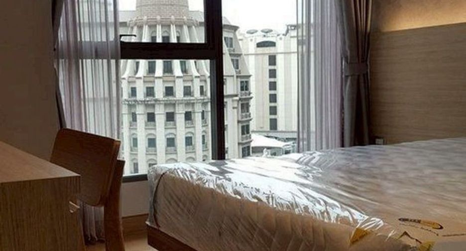 For rent and for sale 1 bed condo in Khlong Toei, Bangkok