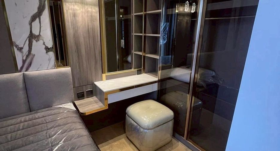 For rent 1 bed condo in Huai Khwang, Bangkok