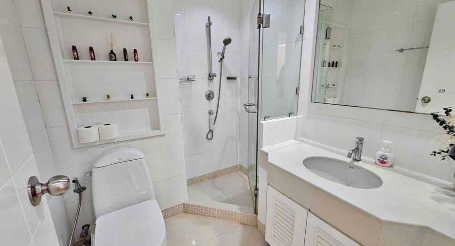 Продажа и аренда 2 спальни кондо в Кхлонг Тоеи, Бангкок