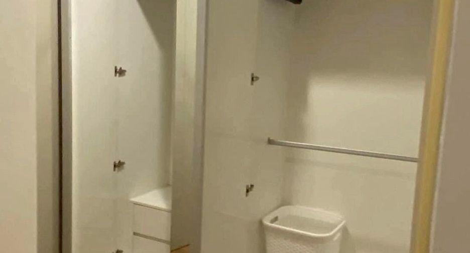 For rent 2 ベッドルーム condo in Watthana, Bangkok