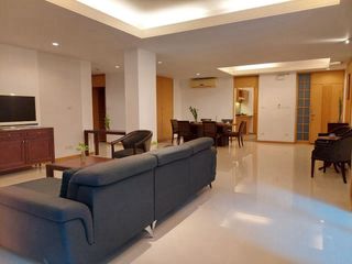 For rent 2 bedrooms condo in Sathon, Bangkok