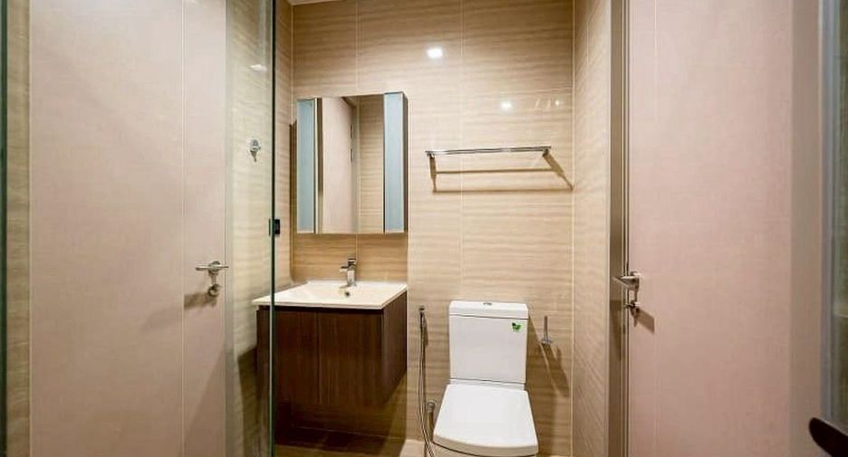 For rent 1 bed condo in Huai Khwang, Bangkok
