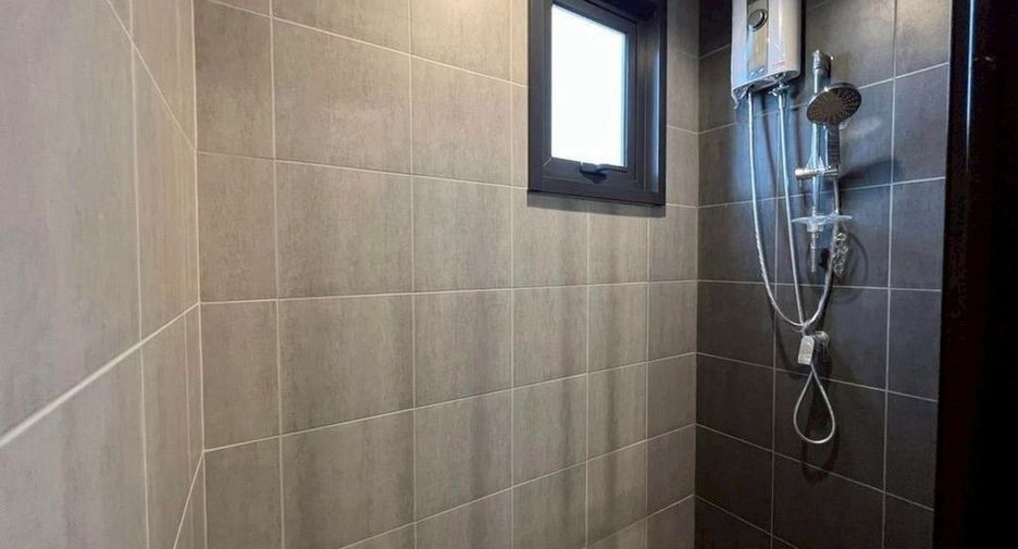 For rent 1 bed condo in Bang Kapi, Bangkok