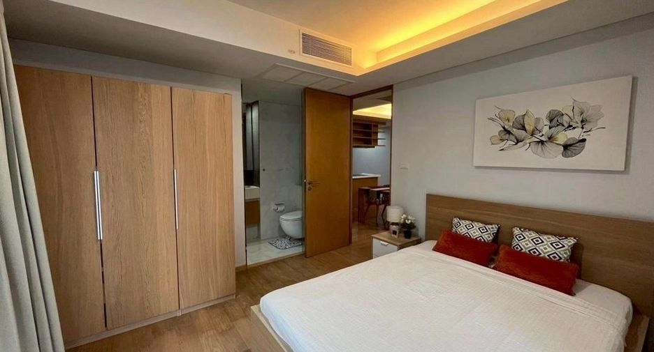 For sale 2 bedrooms condo in Watthana, Bangkok