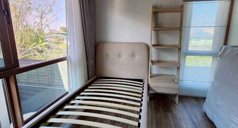 For rent 4 bedrooms house in Bang Kapi, Bangkok