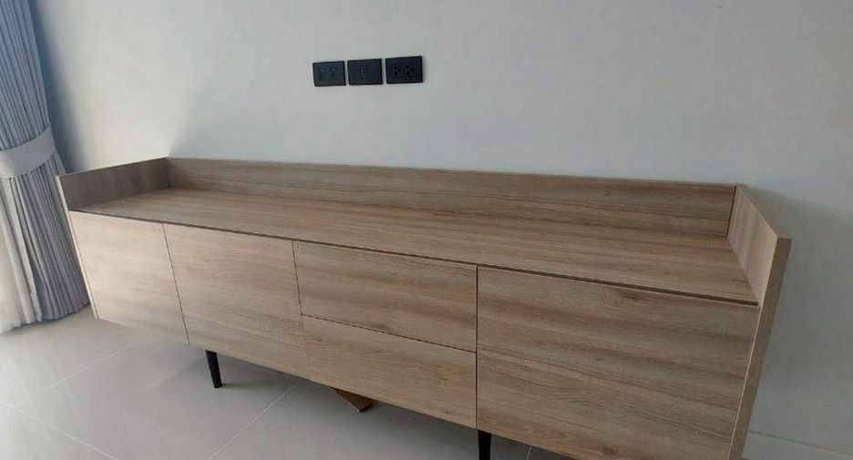 For rent 4 bedrooms house in Bang Kapi, Bangkok