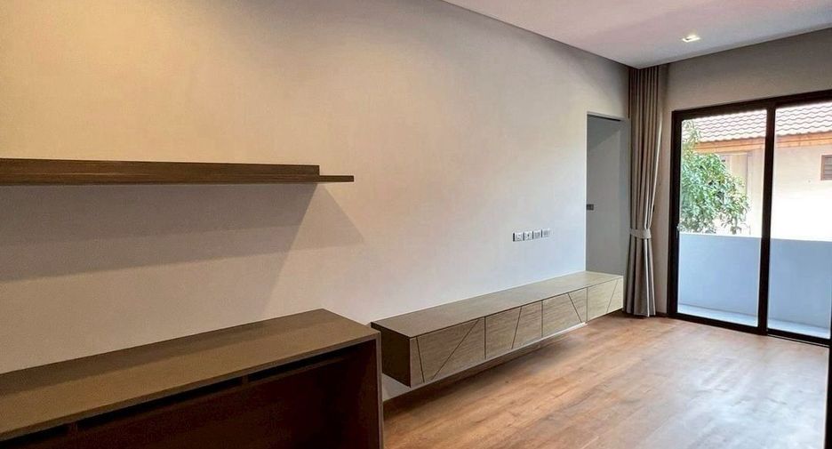 ขาย 5 ห้องนอน บ้านเดี่ยว ใน บางซื่อ, กรุงเทพฯ