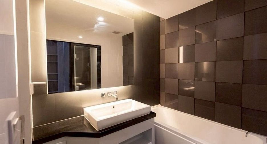 For sale 1 bed condo in Huai Khwang, Bangkok