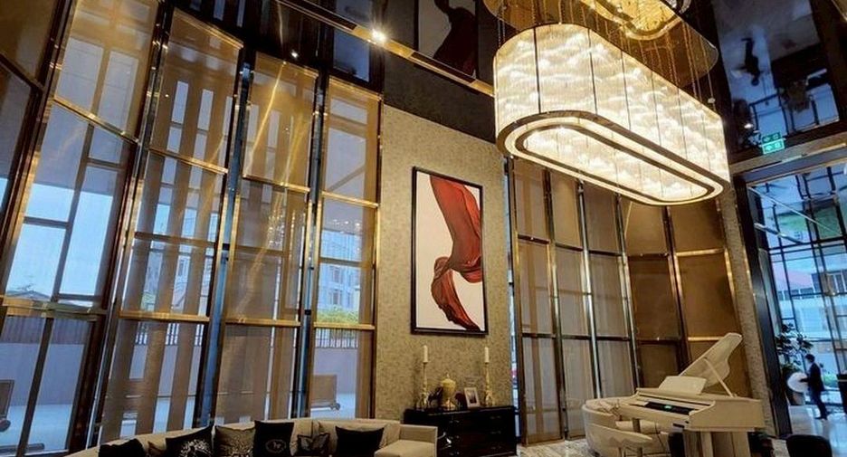 For rent 1 bed condo in Khlong Toei, Bangkok