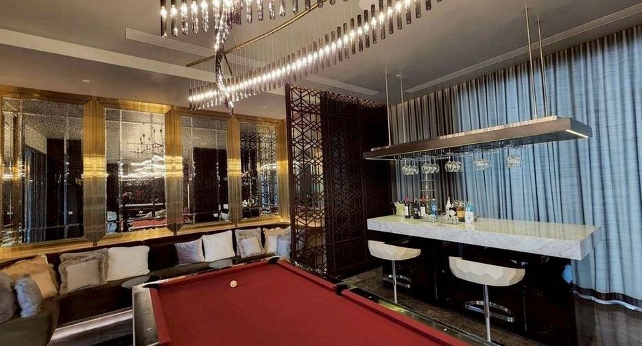 For rent 1 bed condo in Khlong Toei, Bangkok