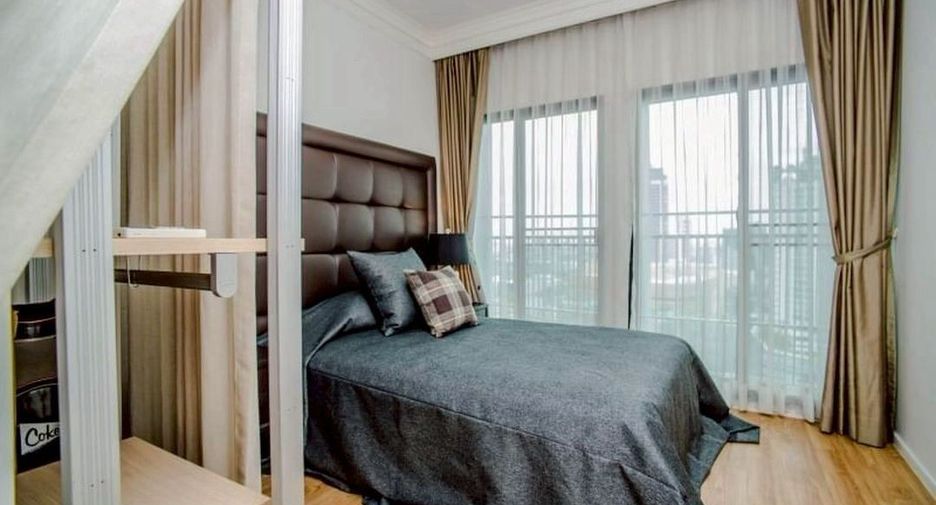 For rent 2 bedrooms condo in Khlong Toei, Bangkok