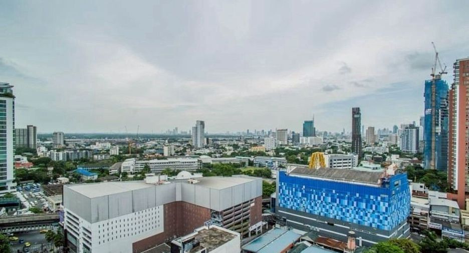 For rent 2 bedrooms condo in Khlong Toei, Bangkok