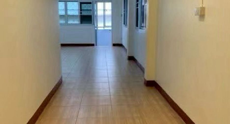 For rent 5 ベッドルーム retail Space in Sathon, Bangkok