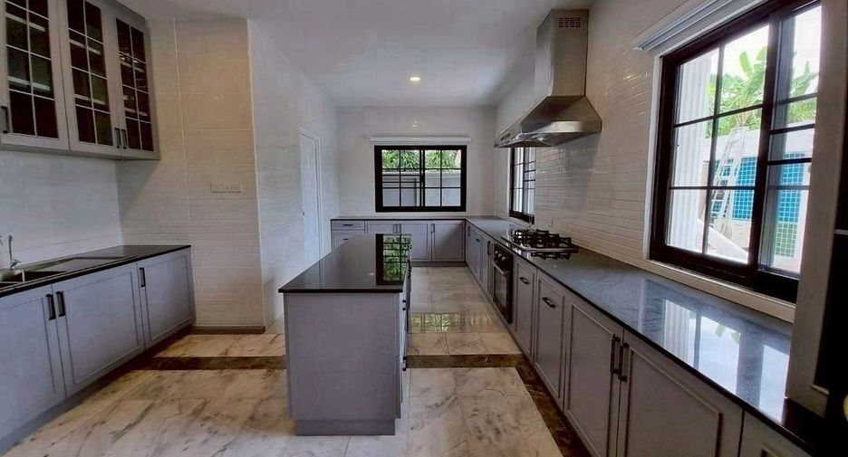 For rent 6 bedrooms house in Bang Phli, Samut Prakan