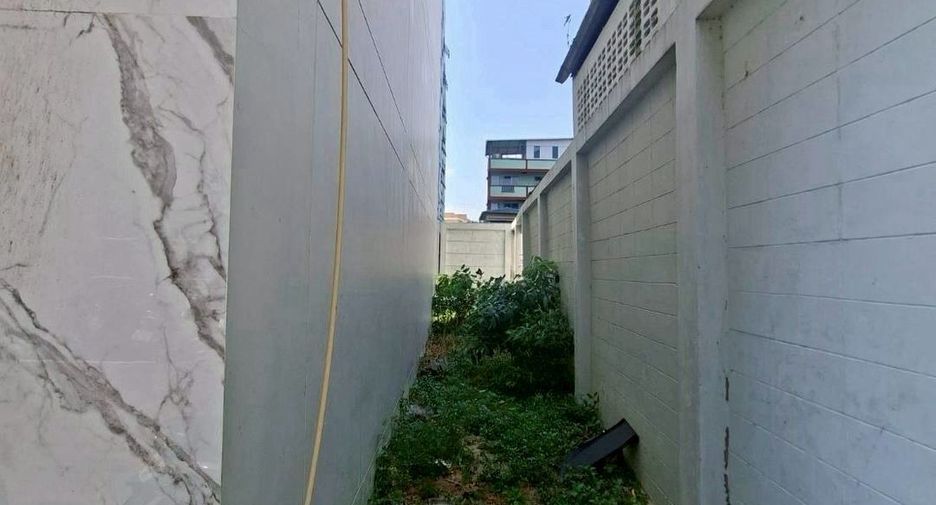 Gewerbefläche zur Miete in Prawet, Bangkok