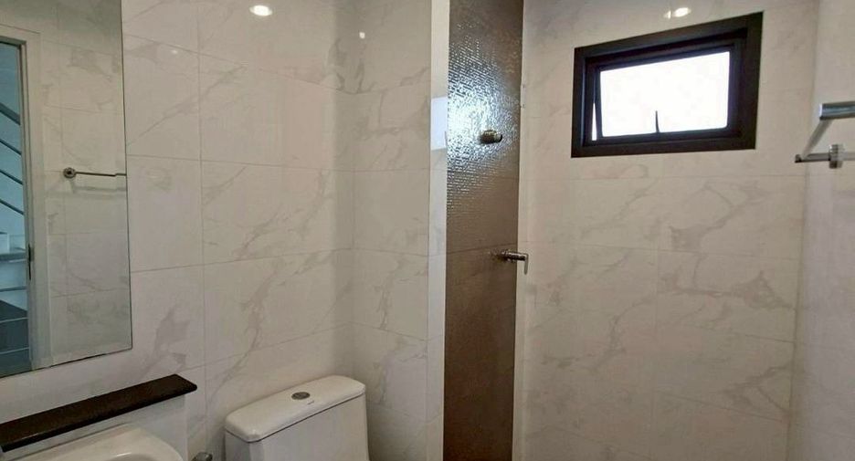 For rent retail Space in Prawet, Bangkok