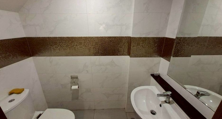 For rent retail Space in Prawet, Bangkok