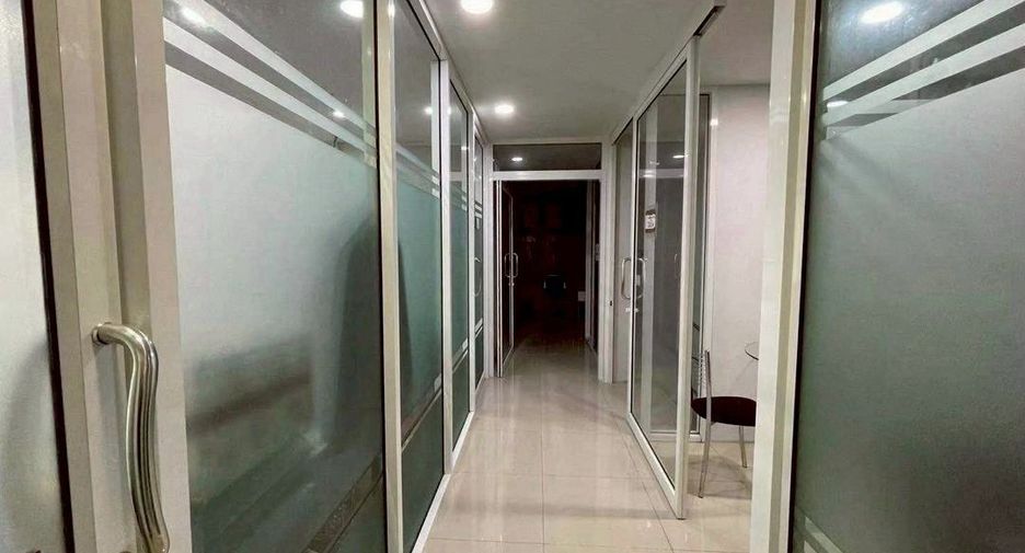 For sale retail Space in Prawet, Bangkok