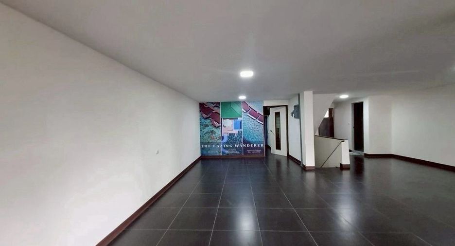 For sale retail Space in Bang Phlat, Bangkok