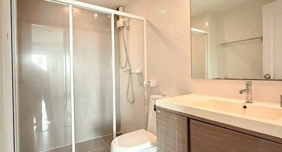For rent 3 bedrooms condo in Mueang Nonthaburi, Nonthaburi