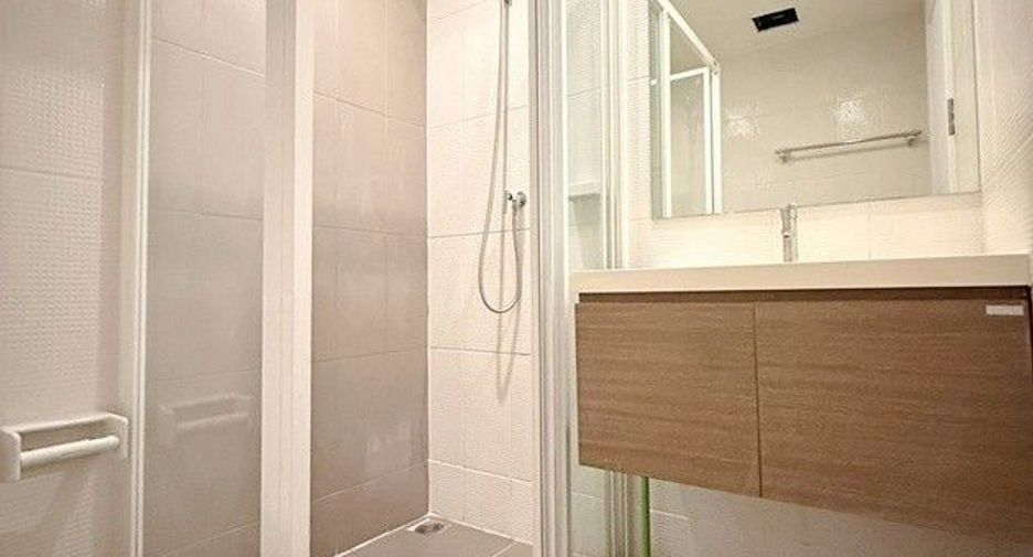 For rent 3 bedrooms condo in Mueang Nonthaburi, Nonthaburi