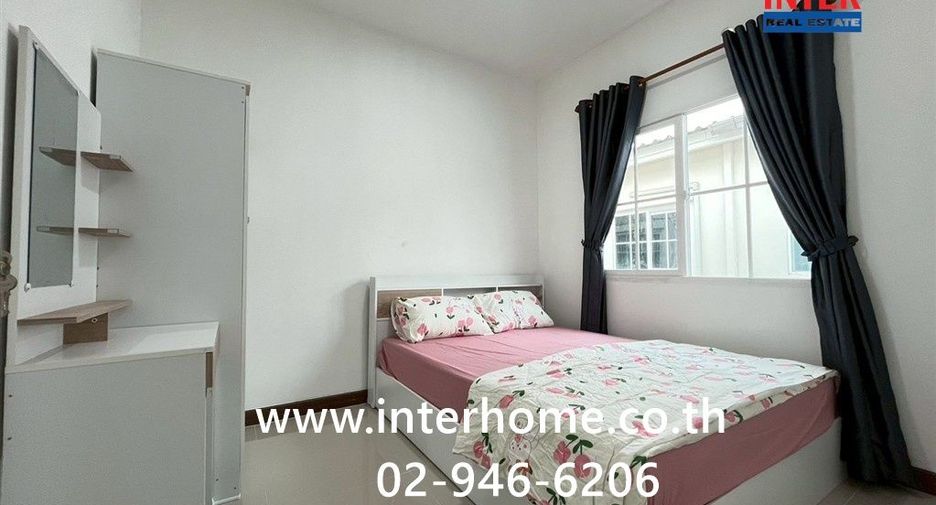 For sale 3 bedrooms townhouse in Phra Pradaeng, Samut Prakan
