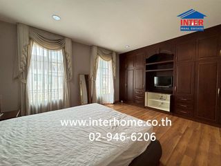 For sale 3 bedrooms townhouse in Yan Nawa, Bangkok