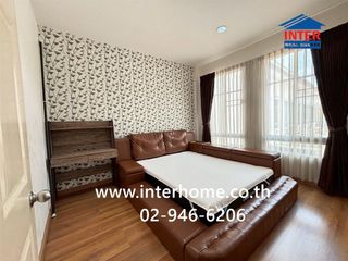For sale 3 bedrooms townhouse in Yan Nawa, Bangkok