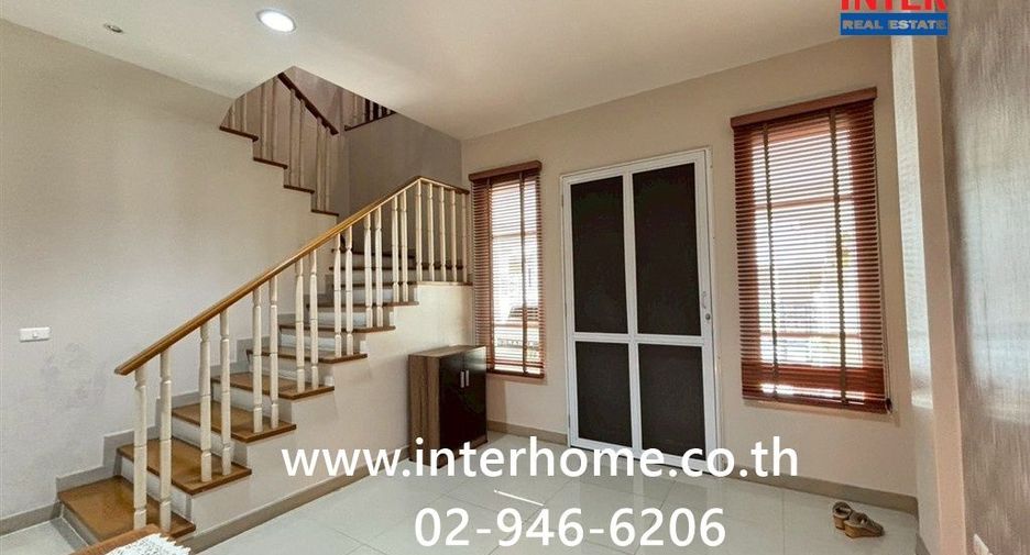 For sale 3 bedrooms townhouse in Yan Nawa, Bangkok