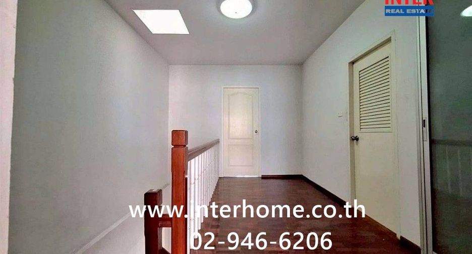 For sale 3 bedrooms townhouse in Mueang Nonthaburi, Nonthaburi