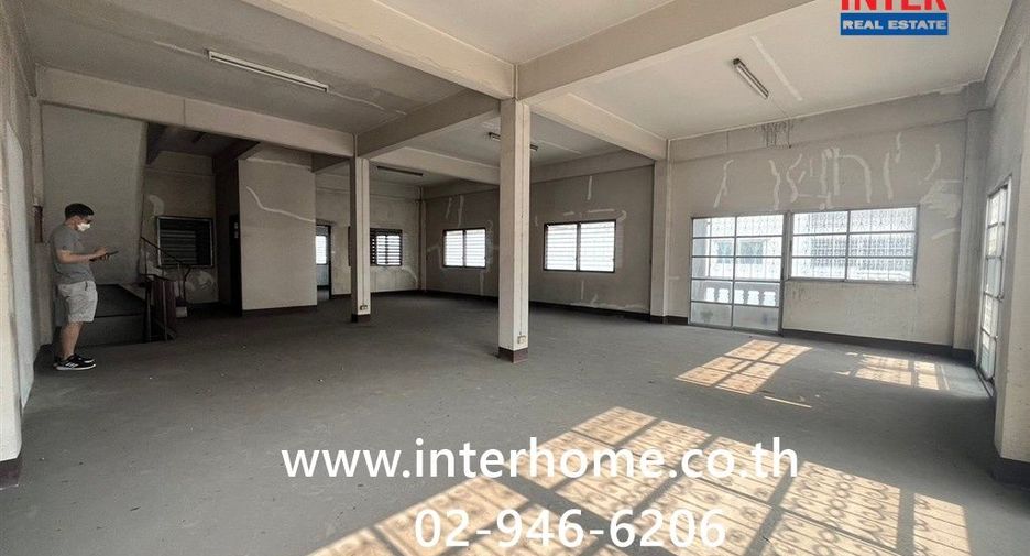 For sale 6 bedrooms retail Space in Lam Luk Ka, Pathum Thani