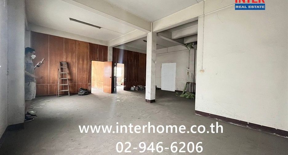 For sale 6 bedrooms retail Space in Lam Luk Ka, Pathum Thani
