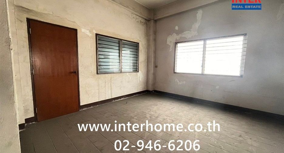 For sale 6 bedrooms retail Space in Lam Luk Ka, Pathum Thani
