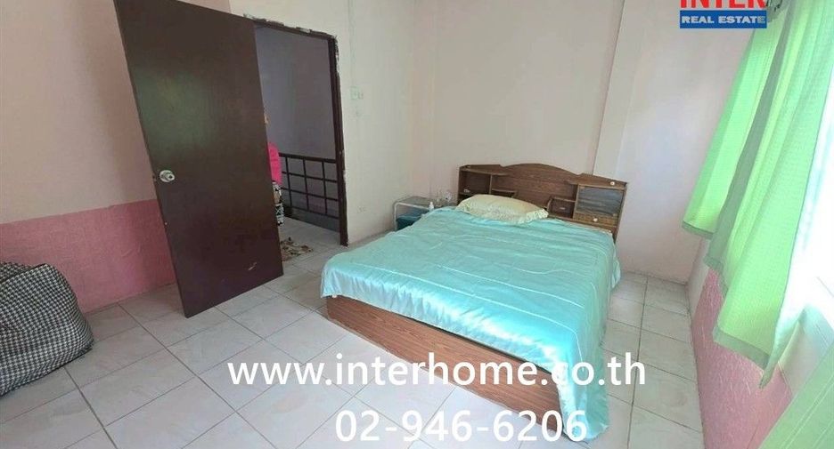 For sale 2 bedrooms townhouse in Khlong Sam Wa, Bangkok