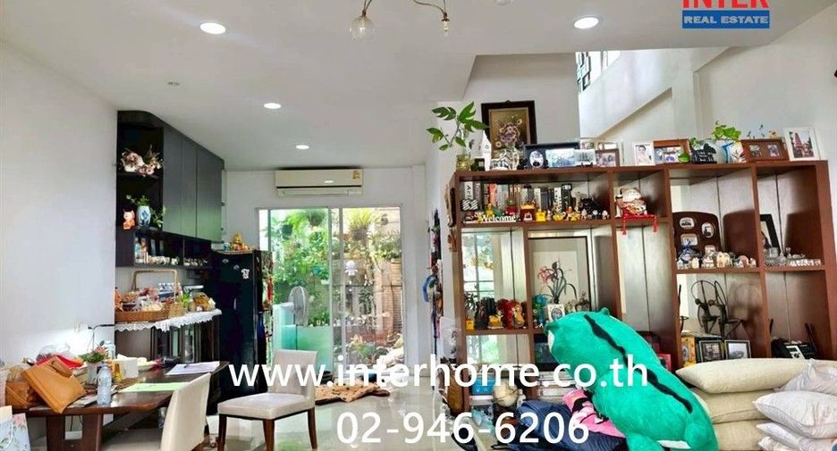 Reihenhaus zum Kauf mit 3 Zimmer in Bang Khen, Bangkok