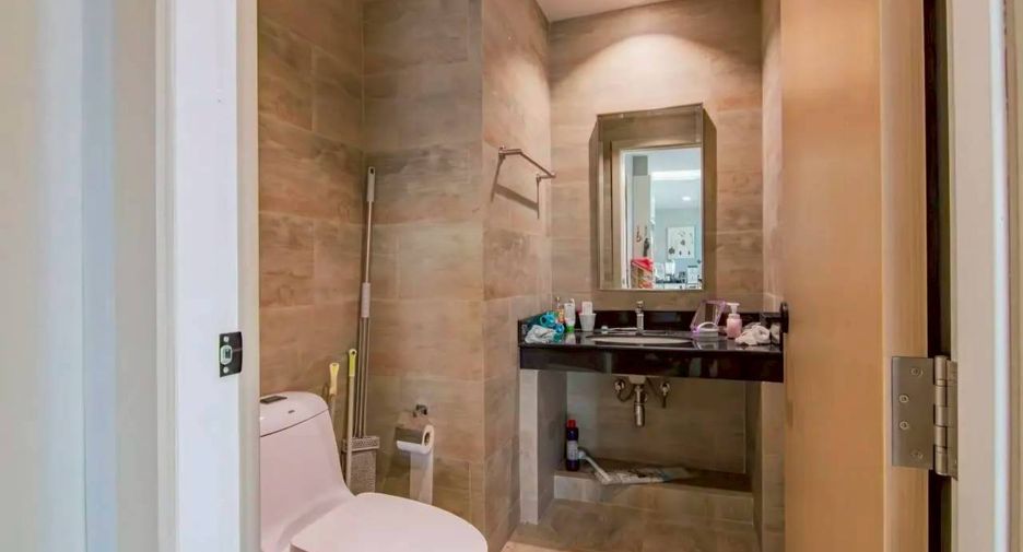 For sale 2 bedrooms condo in Jomtien, Pattaya