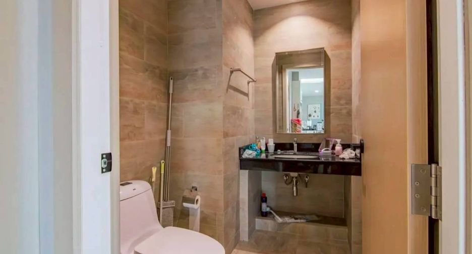 For sale 2 bedrooms condo in Jomtien, Pattaya