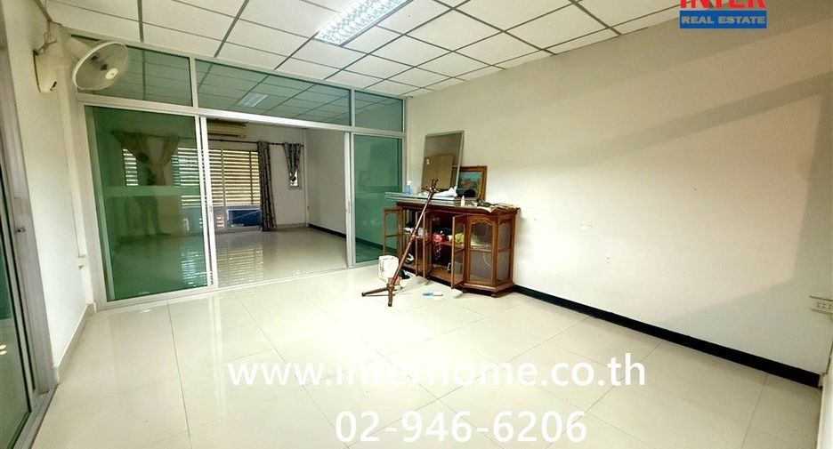 For sale 4 bedrooms townhouse in Min Buri, Bangkok