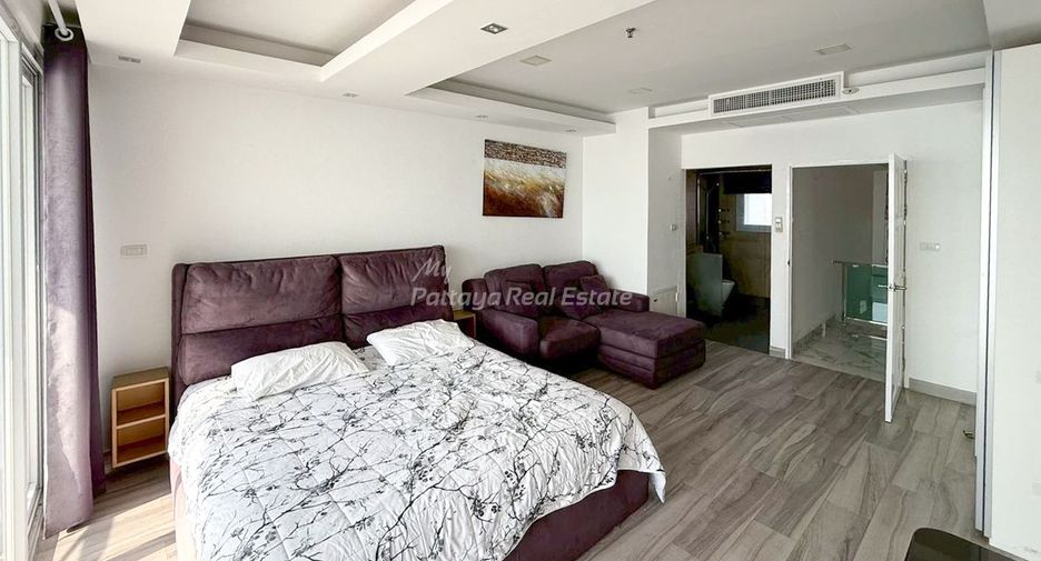 For sale 2 bedrooms condo in Jomtien, Pattaya