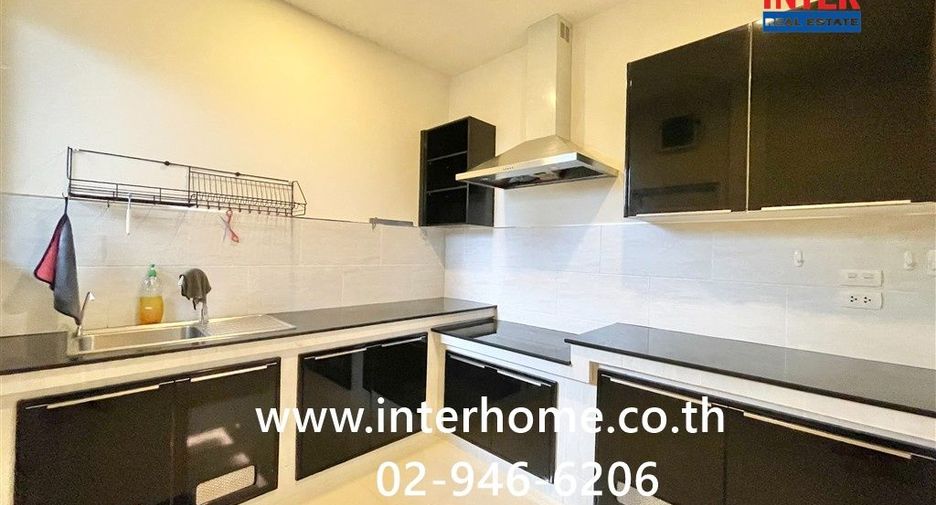 For rent 4 bedrooms house in Prawet, Bangkok