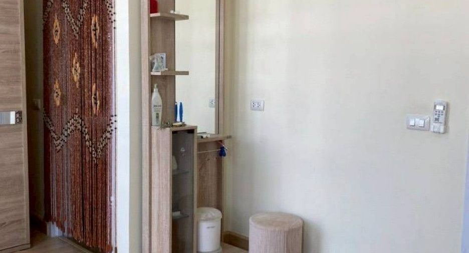 Casa adosada en venta de 3 habitaciones en Thung Khru, Bangkok