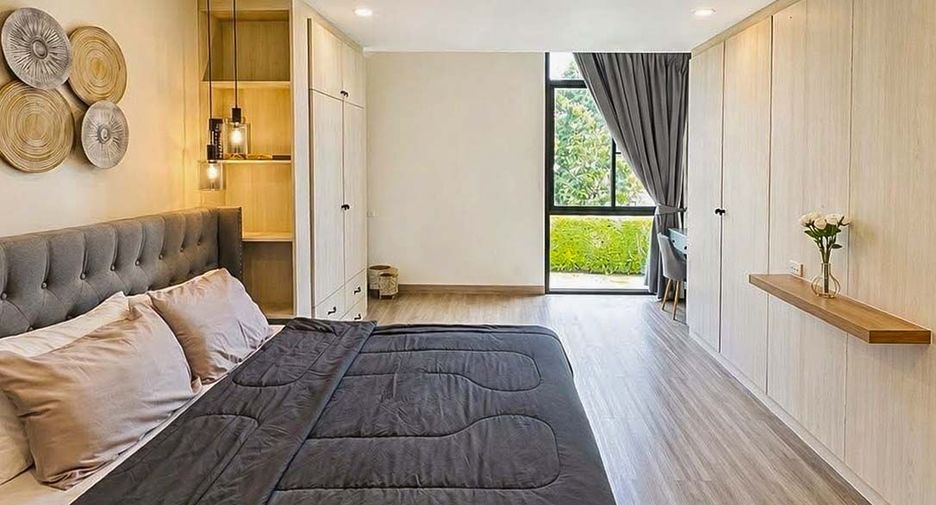 For rent 5 bedrooms villa in San Sai, Chiang Mai
