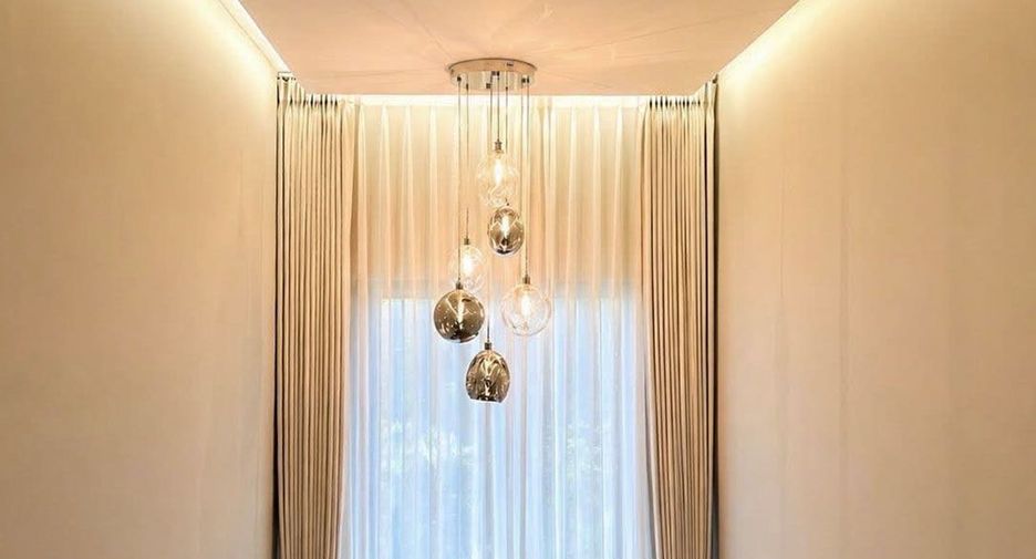 For rent 5 bedrooms villa in San Sai, Chiang Mai