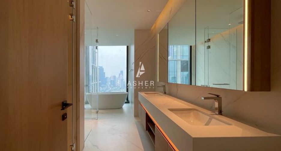 Condo en venta de 3 habitaciones en Sathon, Bangkok