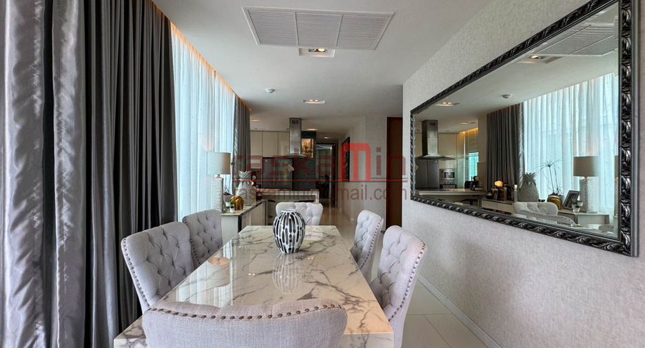 For sale 3 bedrooms condo in North Pattaya, Pattaya