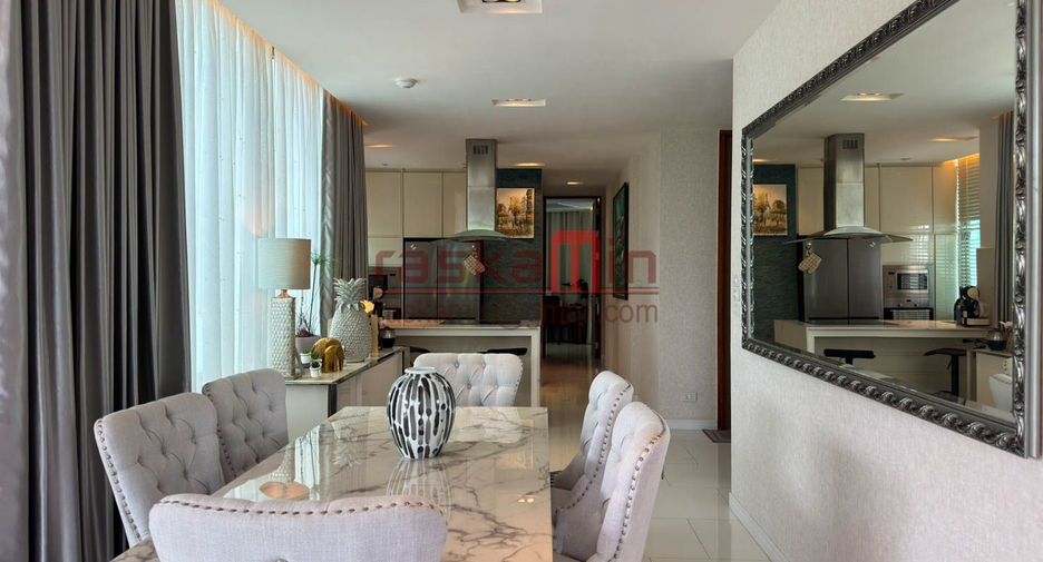 For sale 3 bedrooms condo in North Pattaya, Pattaya
